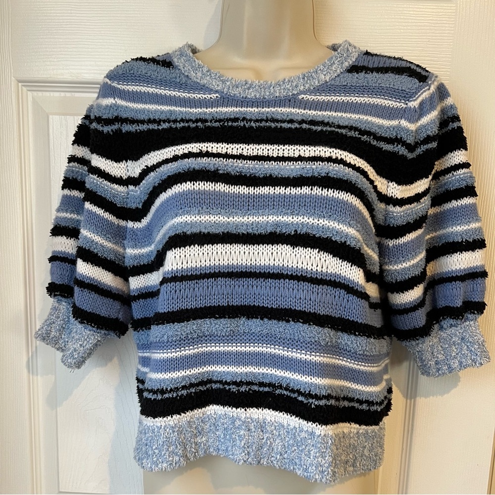 Vox Lux Women's Small Blue Round Neck‎ Striped  Short Sleeve  Pullover Sweater